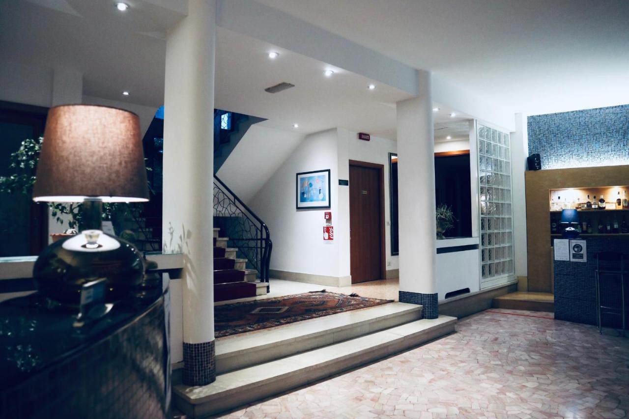 Hotel All’Oasi Paese Exterior foto