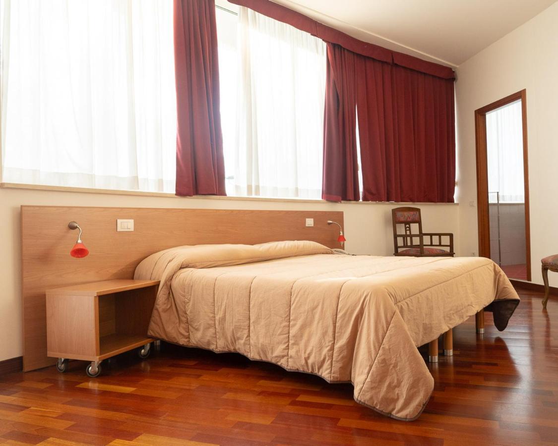 Hotel All’Oasi Paese Exterior foto